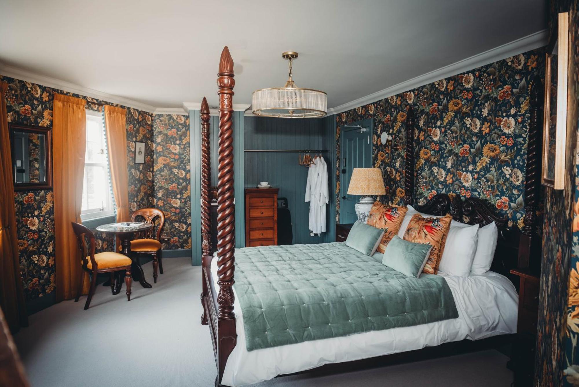 Отель Roslyn House Тобермори Экстерьер фото