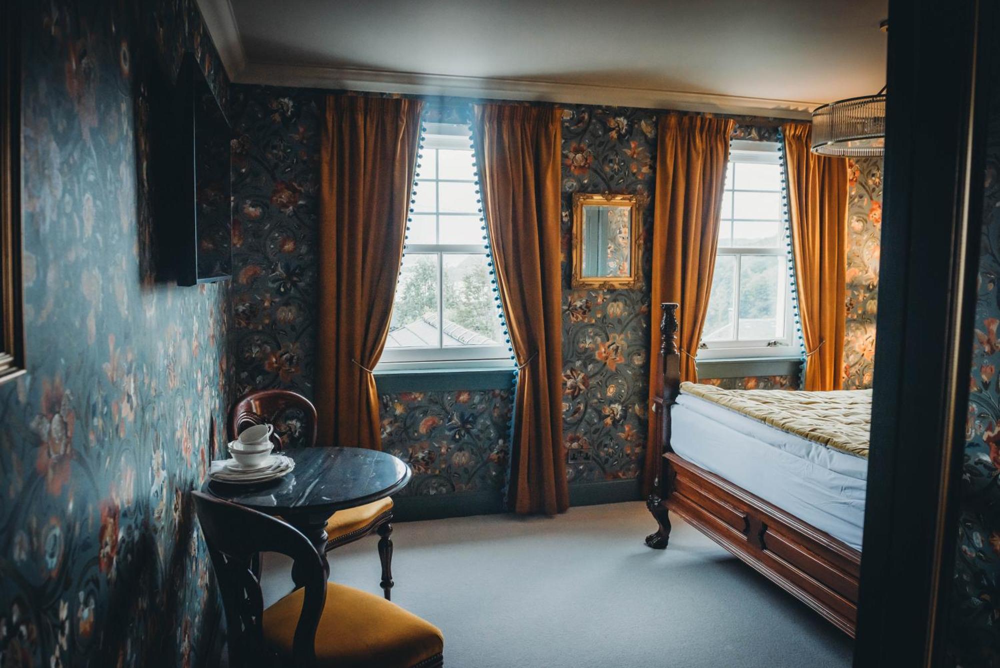 Отель Roslyn House Тобермори Экстерьер фото